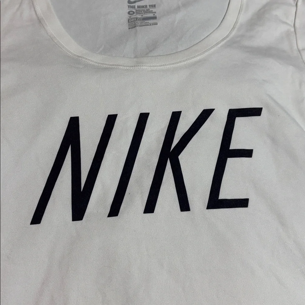 Nike The Nike Tee Dri Fit Athletic Cut Long Sleeve White Black Tee sz M